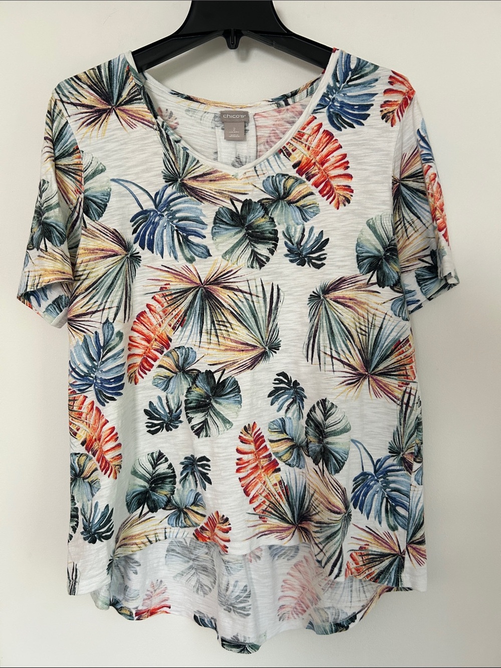 Chico's 2 Tropical V-Neck Tee high low